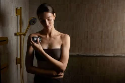 All-in-one cleansing device