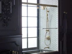 Bath/shower column