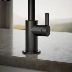 Beverage faucet