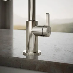 Beverage faucet