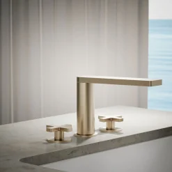 Deck-mount bath faucet with cross handles