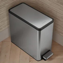 2.5-gallon slim step trash can