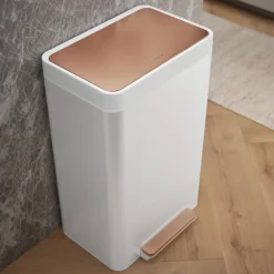 13-gallon stainless steel step trash can