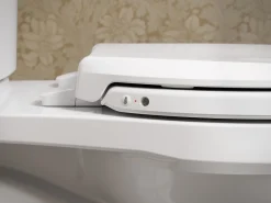 Heated ReadyLatch® Quiet-Close™ elongated toilet seat