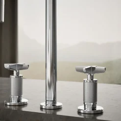 Pull-down kitchen sink faucet with two-function sprayhead