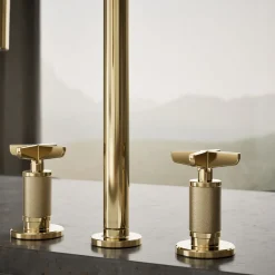 Pull-down kitchen sink faucet with two-function sprayhead