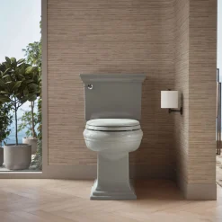 ReadyLatch® Quiet-Close™ elongated toilet seat