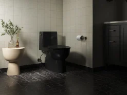 ReadyLatch® Quiet-Close™ elongated toilet seat