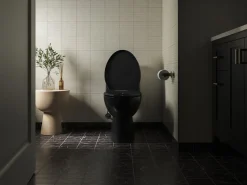 ReadyLatch® Quiet-Close™ elongated toilet seat