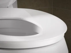 ReadyLatch® Quiet-Close™ elongated toilet seat