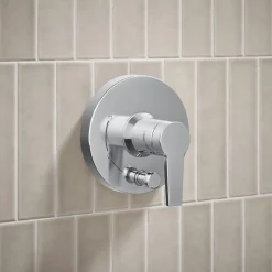 Rite-Temp® shower trim kit with push-button diverter, 2.5 gpm