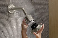 Round single-function filtered showerhead, 1.75 gpm