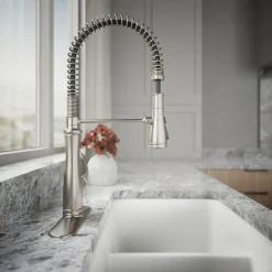 Semi-professional kitchen sink faucet with three-function sprayhead
