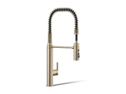 Semi-professional kitchen sink faucet with three-function sprayhead