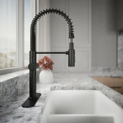 Semi-professional kitchen sink faucet with three-function sprayhead