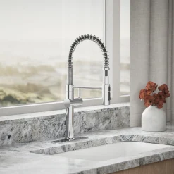 Semi-professional kitchen sink faucet with three-function sprayhead