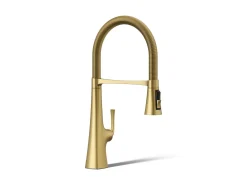Semi-professional kitchen sink faucet with three-function sprayhead