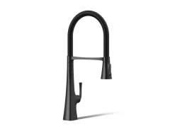 Semi-professional kitchen sink faucet with three-function sprayhead