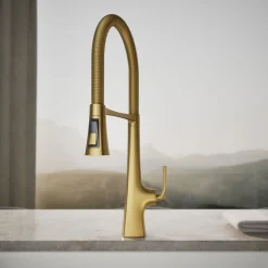 Semi-professional kitchen sink faucet with three-function sprayhead