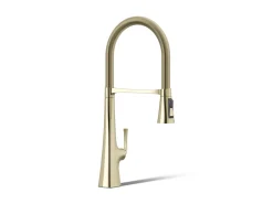 Semi-professional kitchen sink faucet with three-function sprayhead