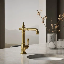 Single-handle bar sink faucet