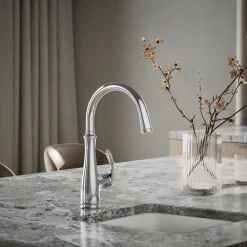 Single-handle bar sink faucet