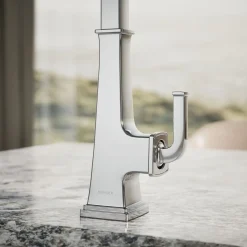 Single-handle bar sink faucet