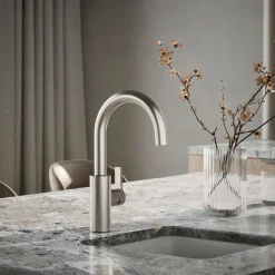 Single-handle bar sink faucet