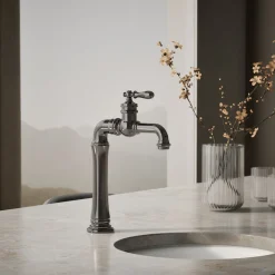 Single-handle bar sink faucet