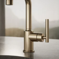 Single-handle bar sink faucet