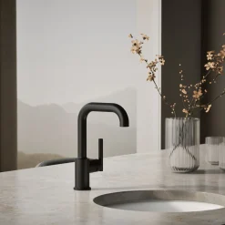 Single-handle bar sink faucet