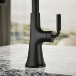 Single-handle bar sink faucet