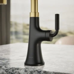 Single-handle bar sink faucet