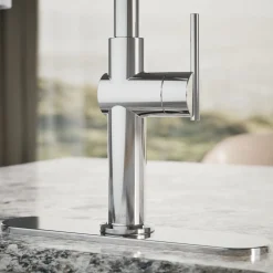 Single-handle bar sink faucet