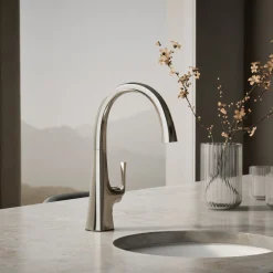 Single-handle bar sink faucet
