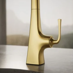 Single-handle bar sink faucet