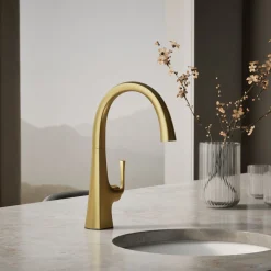 Single-handle bar sink faucet