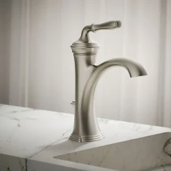Single-handle bathroom sink faucet, 1.2 gpm
