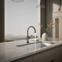 Single-handle kitchen sink faucet