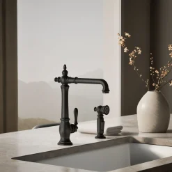 Single-handle kitchen sink faucet with side sprayer