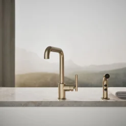 Single-handle kitchen sink faucet with side sprayer