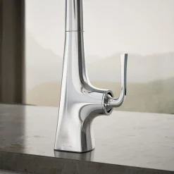Single-handle kitchen sink faucet with two-function side sprayer