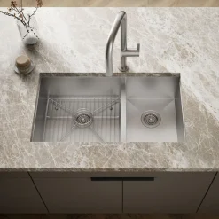 33" top-/undermount double-bowl kitchen sink