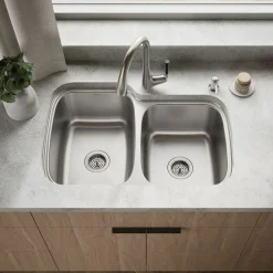 33" top-/undermount double-bowl kitchen sink