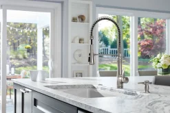 Transitional design soap/lotion dispenser