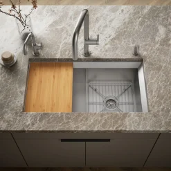 33" undermount double-bowl kitchen sink