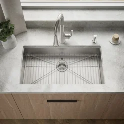 32" undermount single-bowl kitchen sink