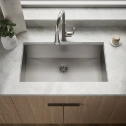 32" undermount single-bowl kitchen sink