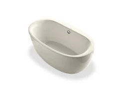 65-1/2" x 35-1/2" freestanding bath with fluted shroud