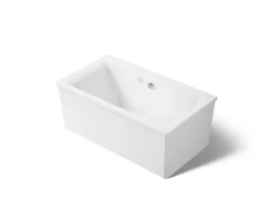60" x 34" freestanding Heated BubbleMassage™ air bath with straight shroud